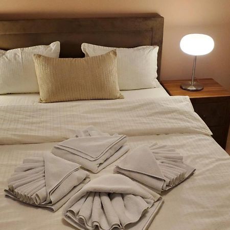 Appartamento Diva Capitol Luxury Skopje Esterno foto
