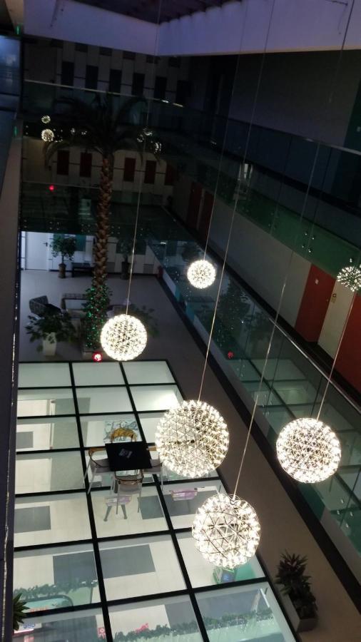 Appartamento Diva Capitol Luxury Skopje Esterno foto