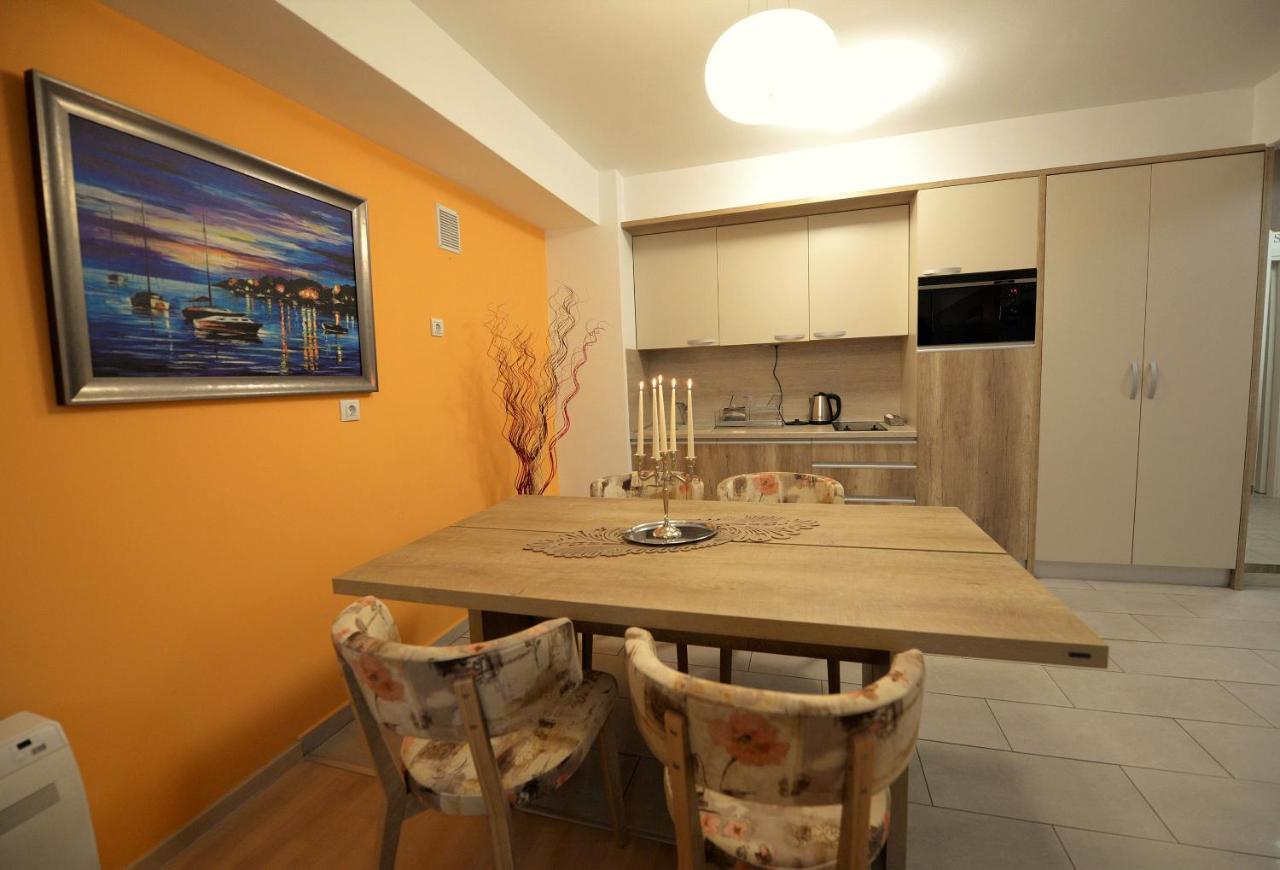 Appartamento Diva Capitol Luxury Skopje Esterno foto