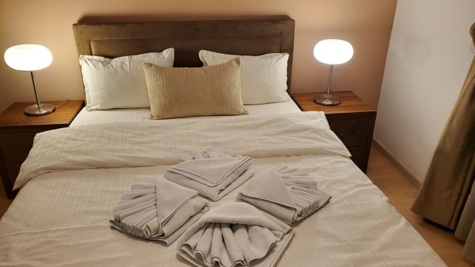 Appartamento Diva Capitol Luxury Skopje Esterno foto